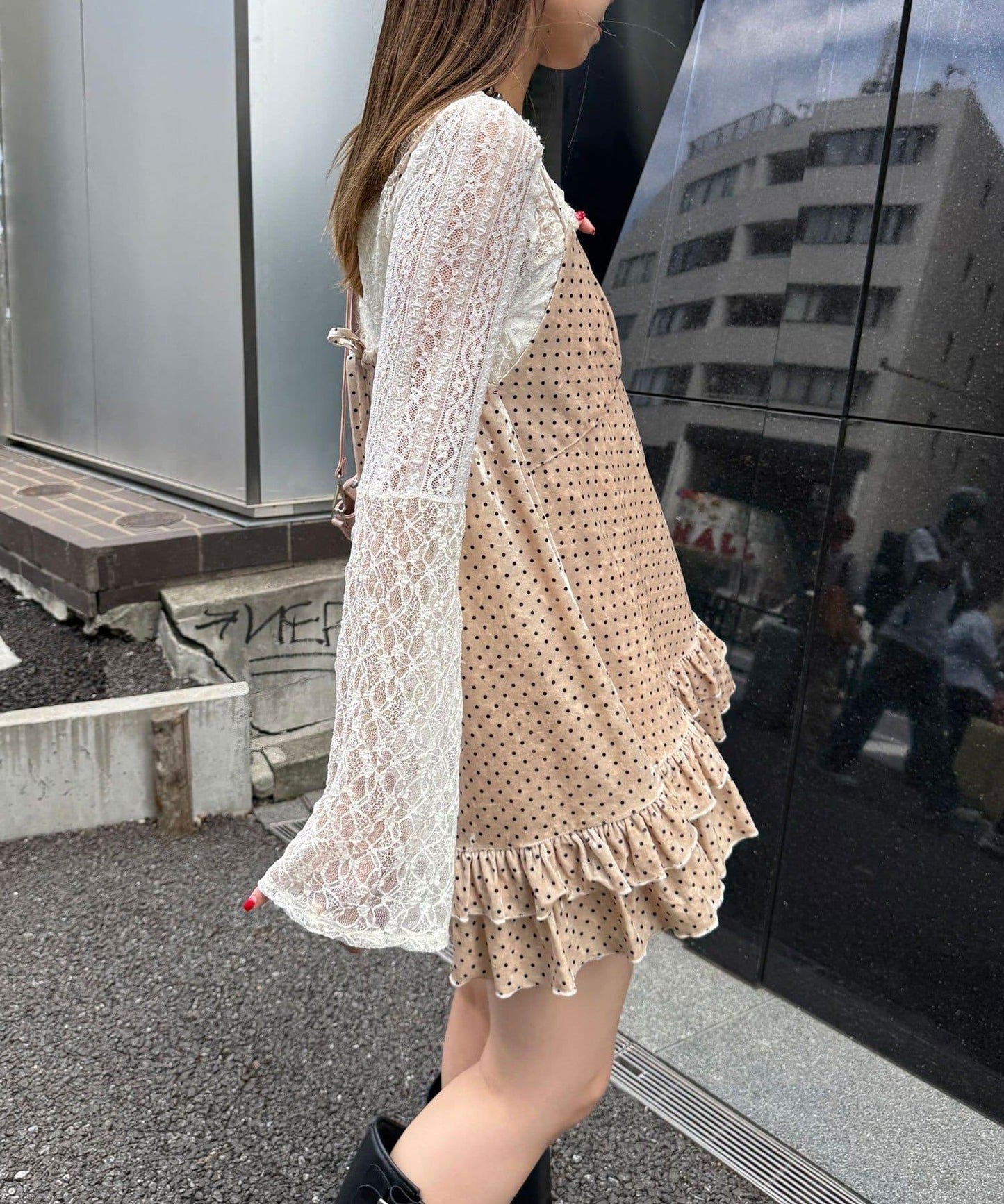 拼色圖案天鵝絨吊帶背心連衣裙〈波點/花卉〉