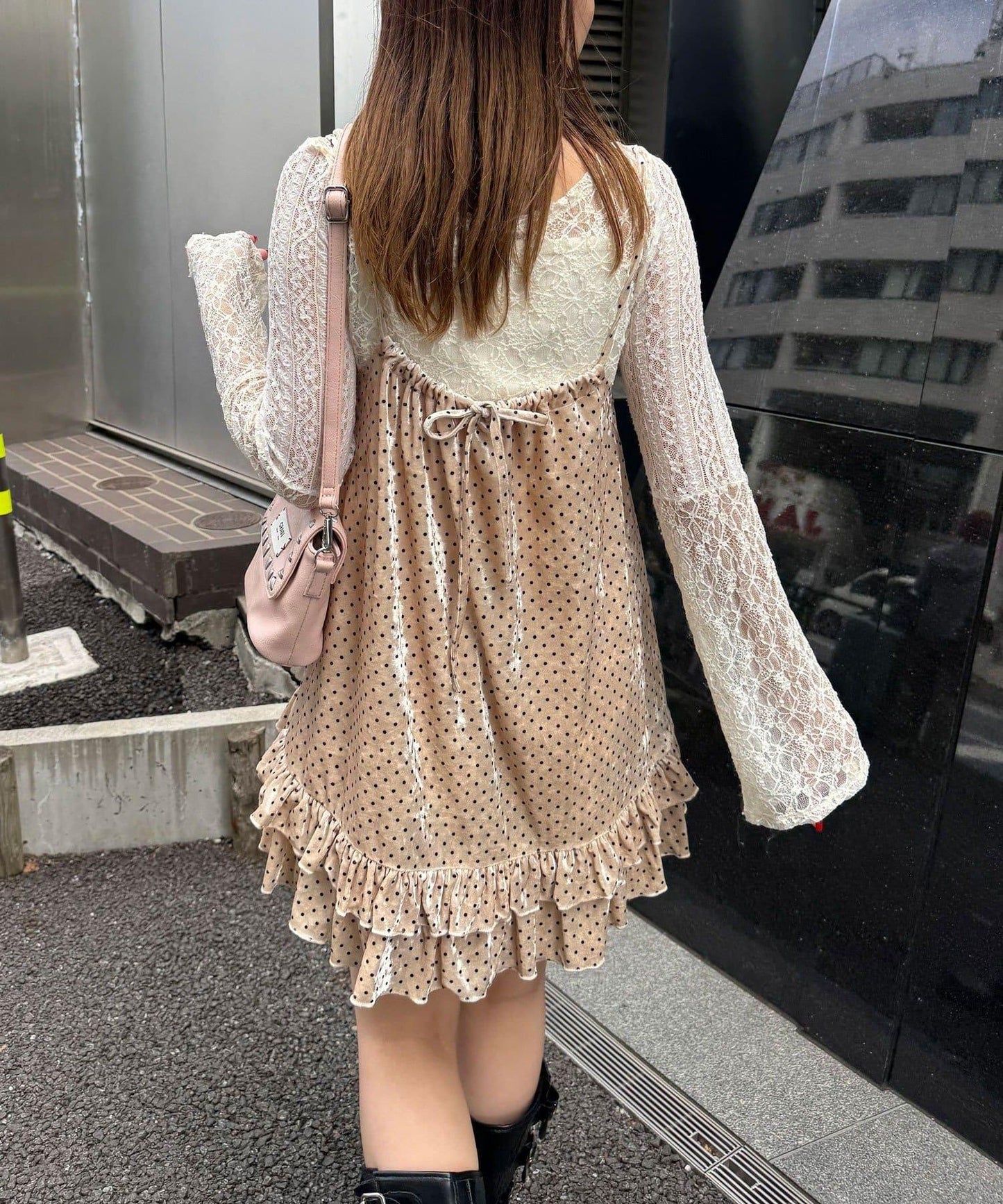 拼色圖案天鵝絨吊帶背心連衣裙〈波點/花卉〉