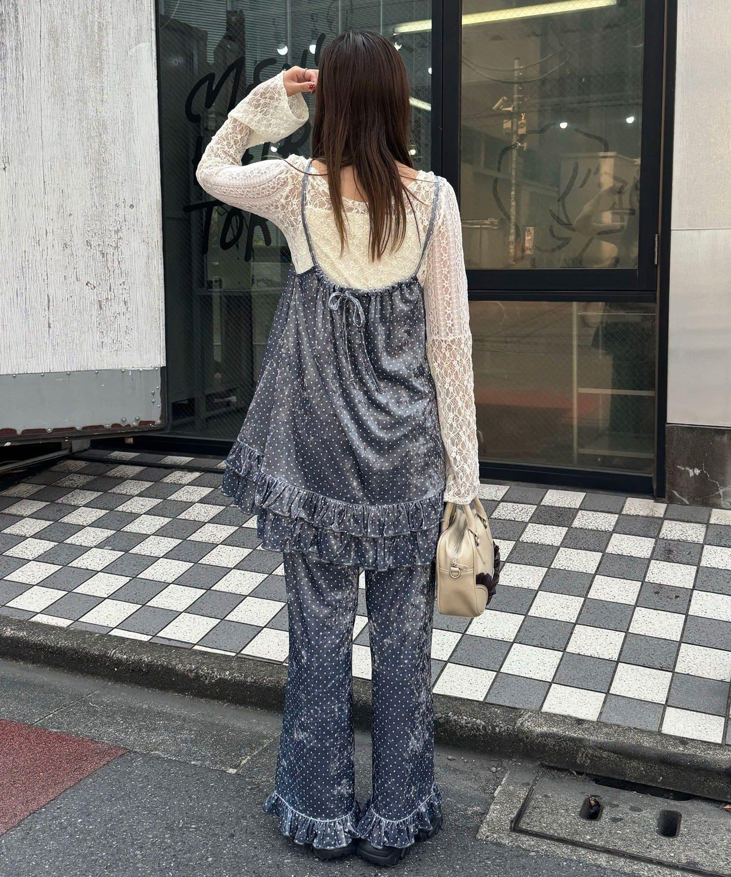 拼色圖案天鵝絨吊帶背心連衣裙〈波點/花卉〉