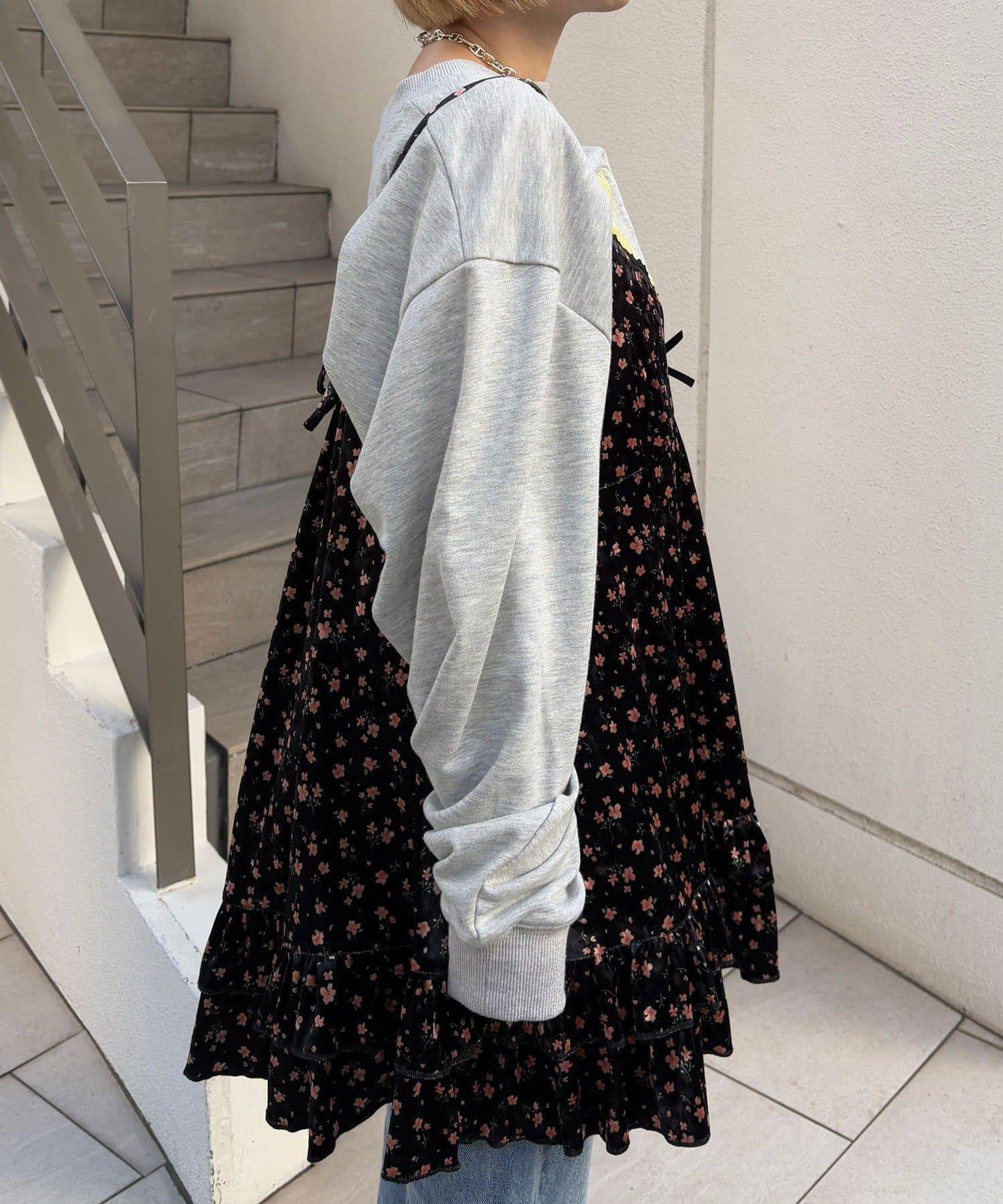 拼色圖案天鵝絨吊帶背心連衣裙〈波點/花卉〉