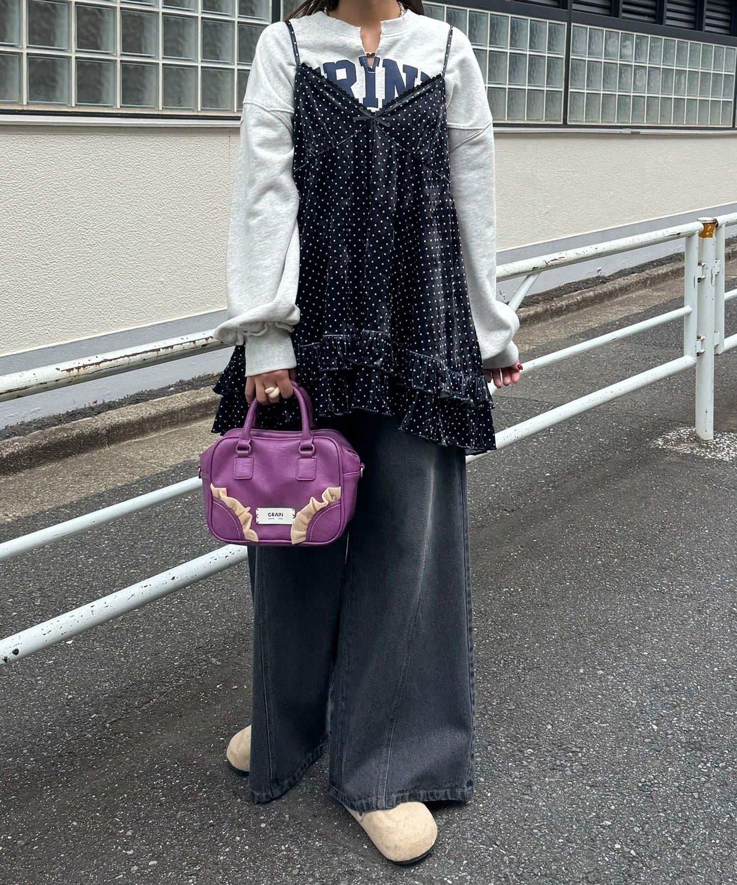 拼色圖案天鵝絨吊帶背心連衣裙〈波點/花卉〉