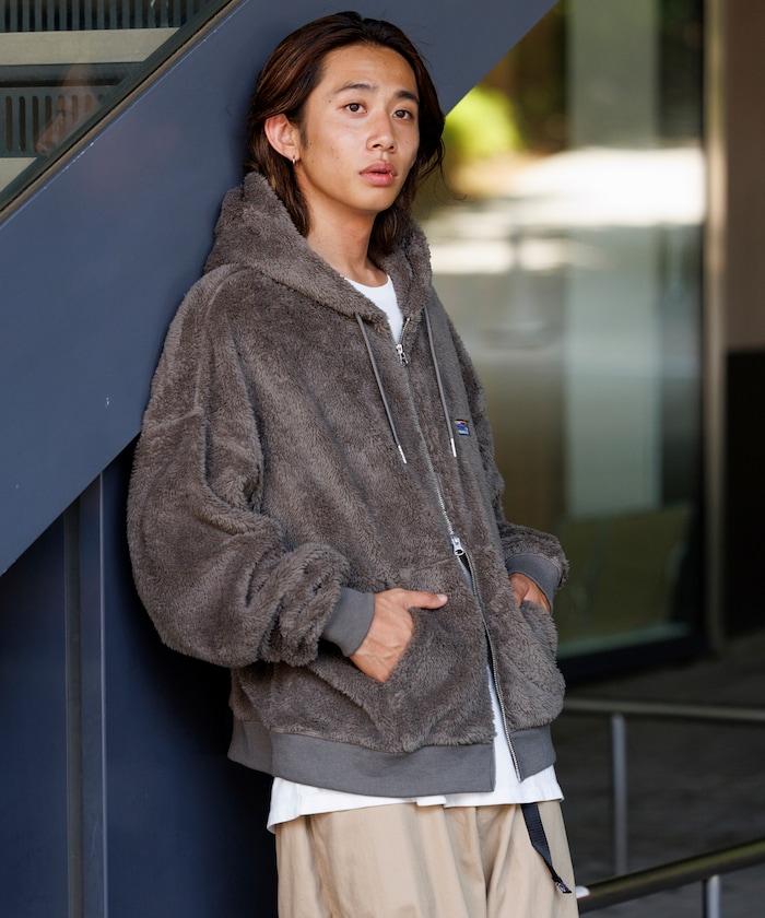 寬鬆版型 單點裝飾 長絨絨面拉鍊連帽衫