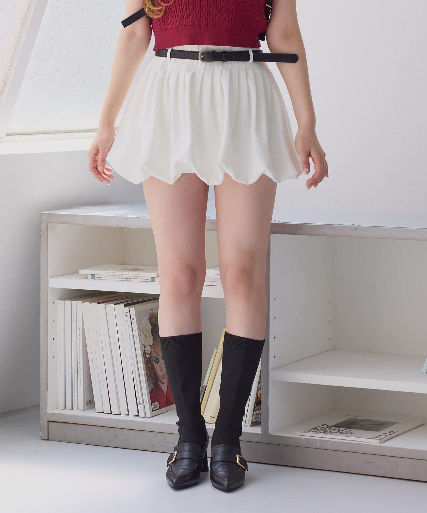 帶腰帶百褶泡泡迷你裙