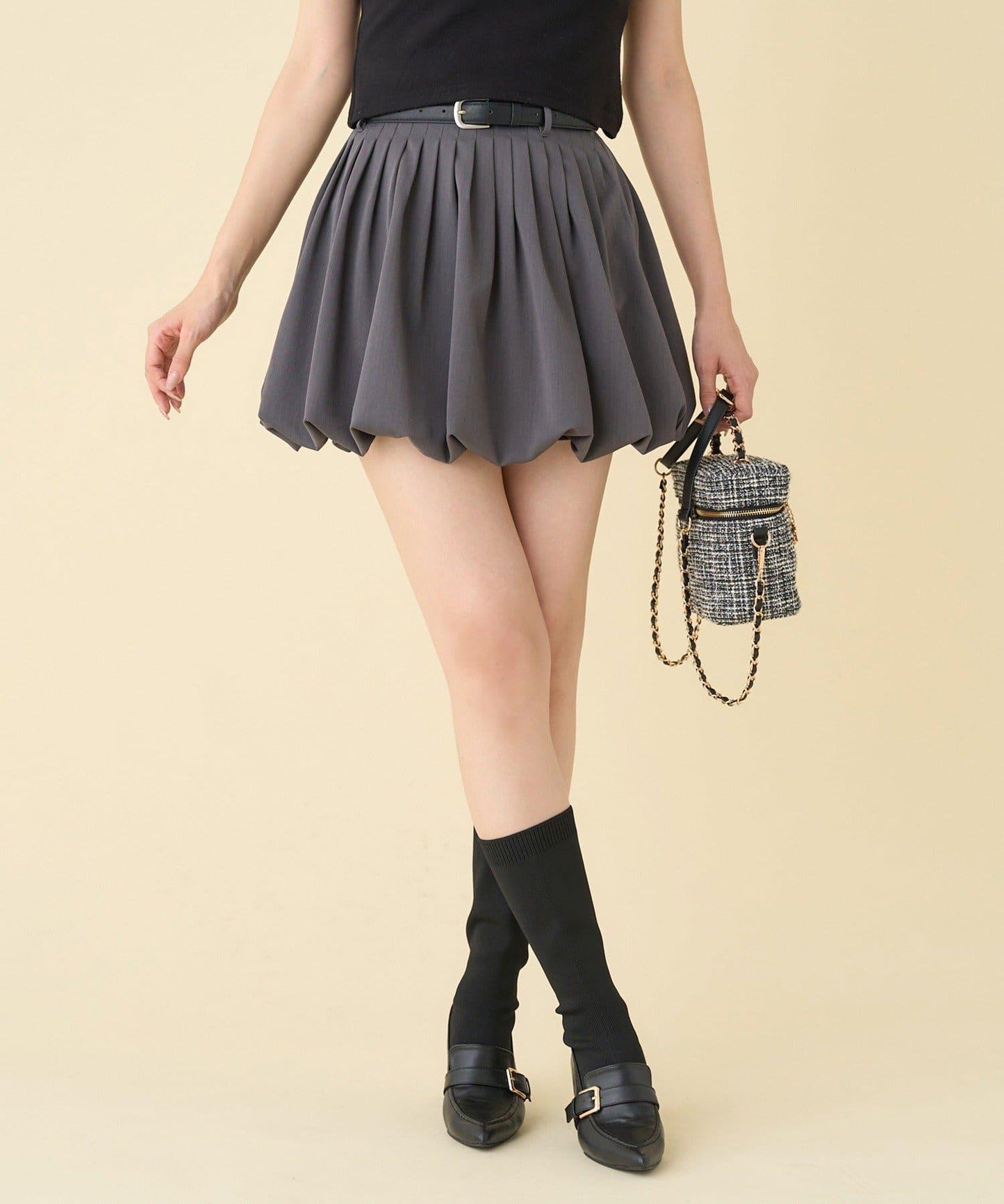 帶腰帶百褶泡泡迷你裙