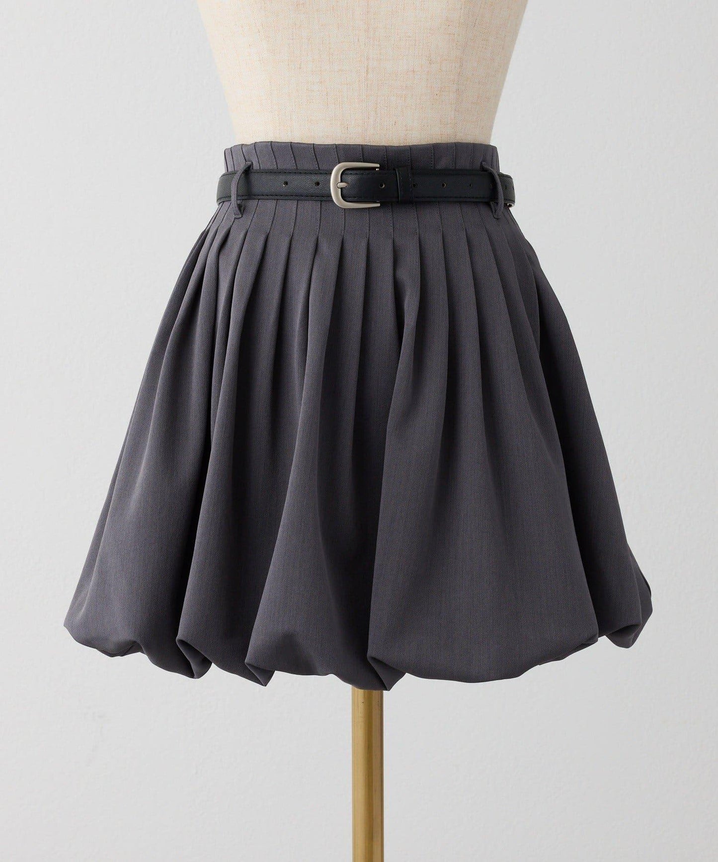 帶腰帶百褶泡泡迷你裙