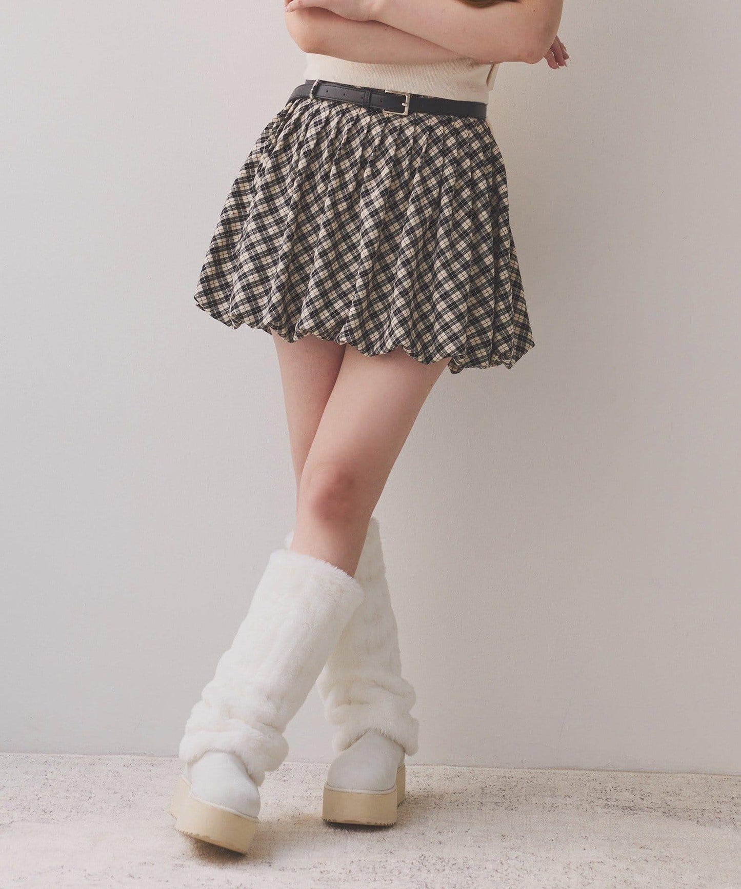 帶腰帶百褶泡泡迷你裙