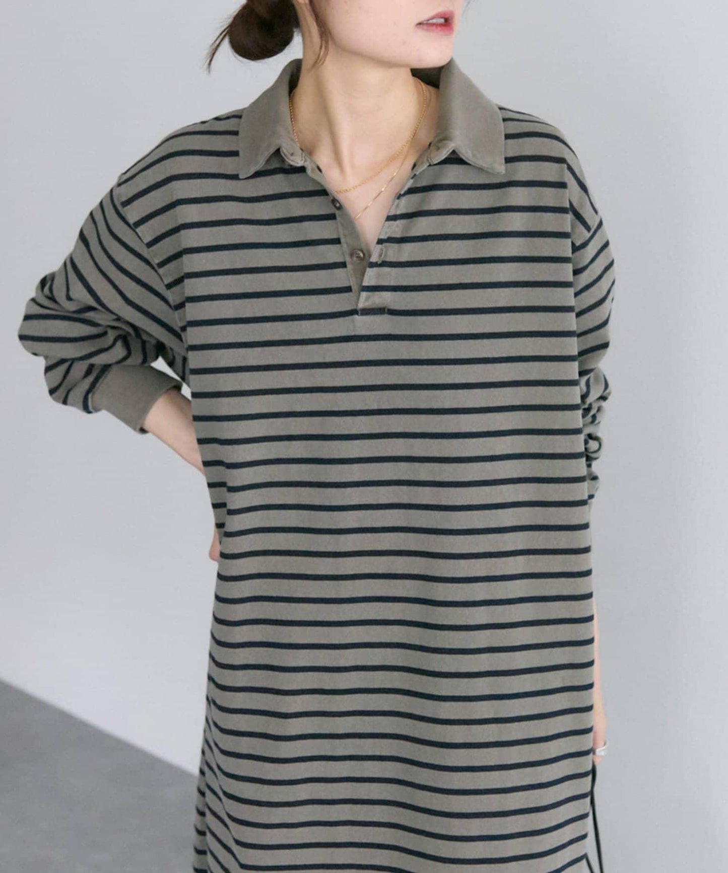 顏料條紋翻領連衣裙