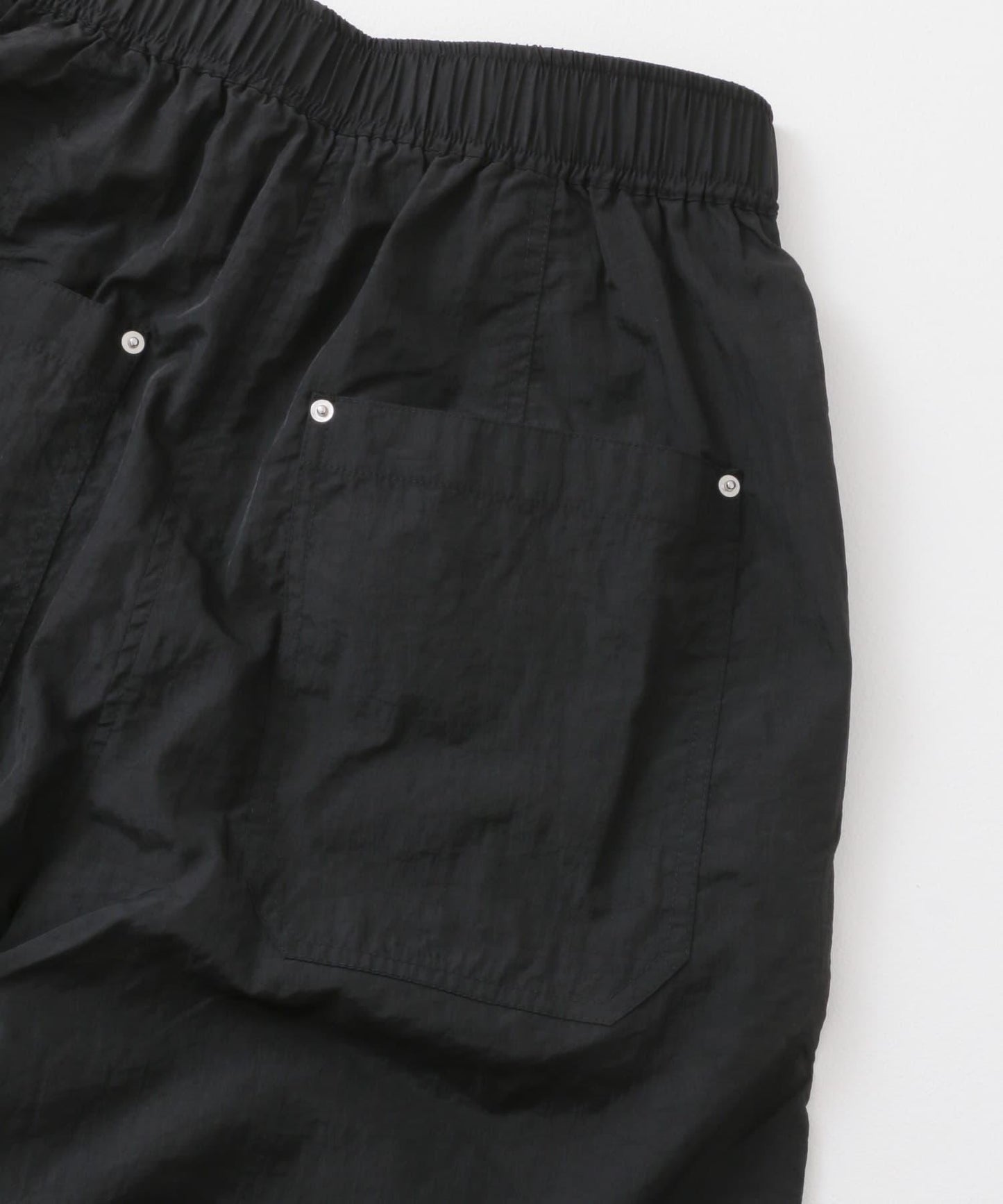 抽繩下襬尼龍長褲