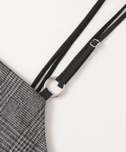 背部交叉高腰裙