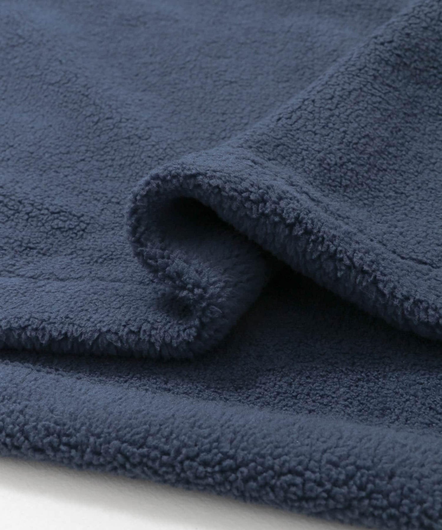 SLAB羊羔絨高領套頭衫