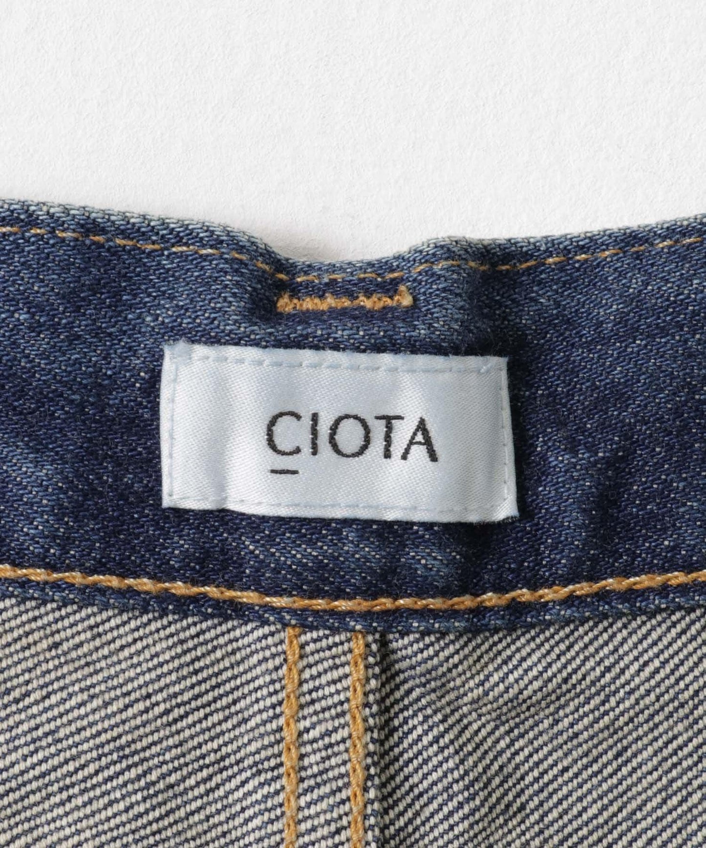 CIOTA 蘇賓棉13.5盎司高腰牛仔褲