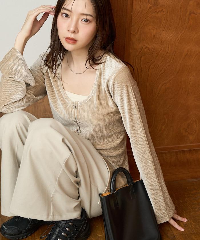 楊柳天鵝絨釦子上衣