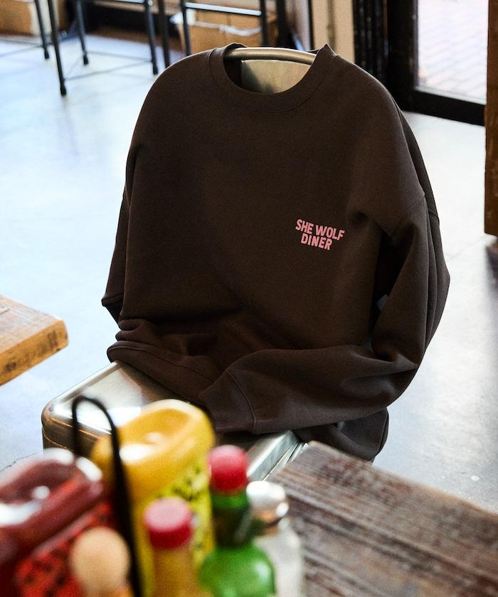 SHE WOLF DINER×FREAK'S STORE/シーウルフダイナー 特別款 寬鬆版型 背部印花 圓領衛衣/CAR