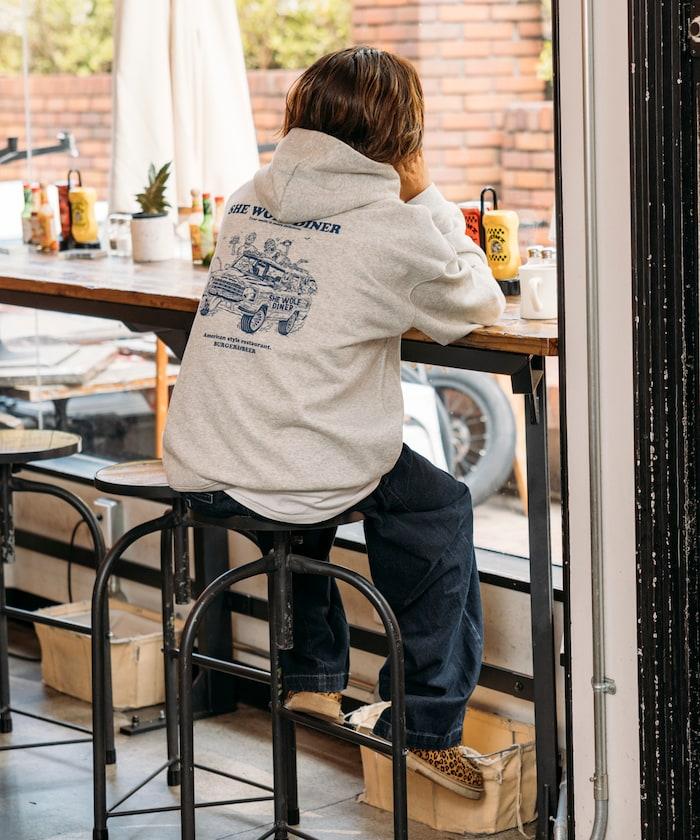 SHE WOLF DINER×FREAK'S STORE/シーウルフダイナー 特別款 寬鬆版型 背部印花 套頭衛衣/連帽衫/CAR