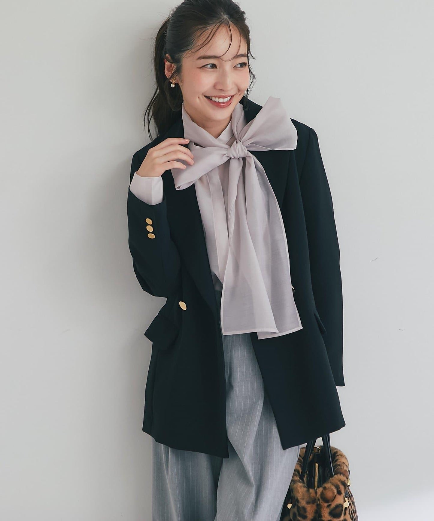 透視大蝴蝶結領襯衫