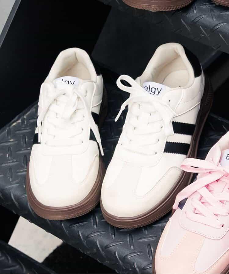 條紋休閒運動鞋