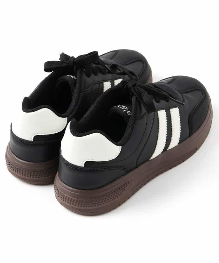 條紋休閒運動鞋