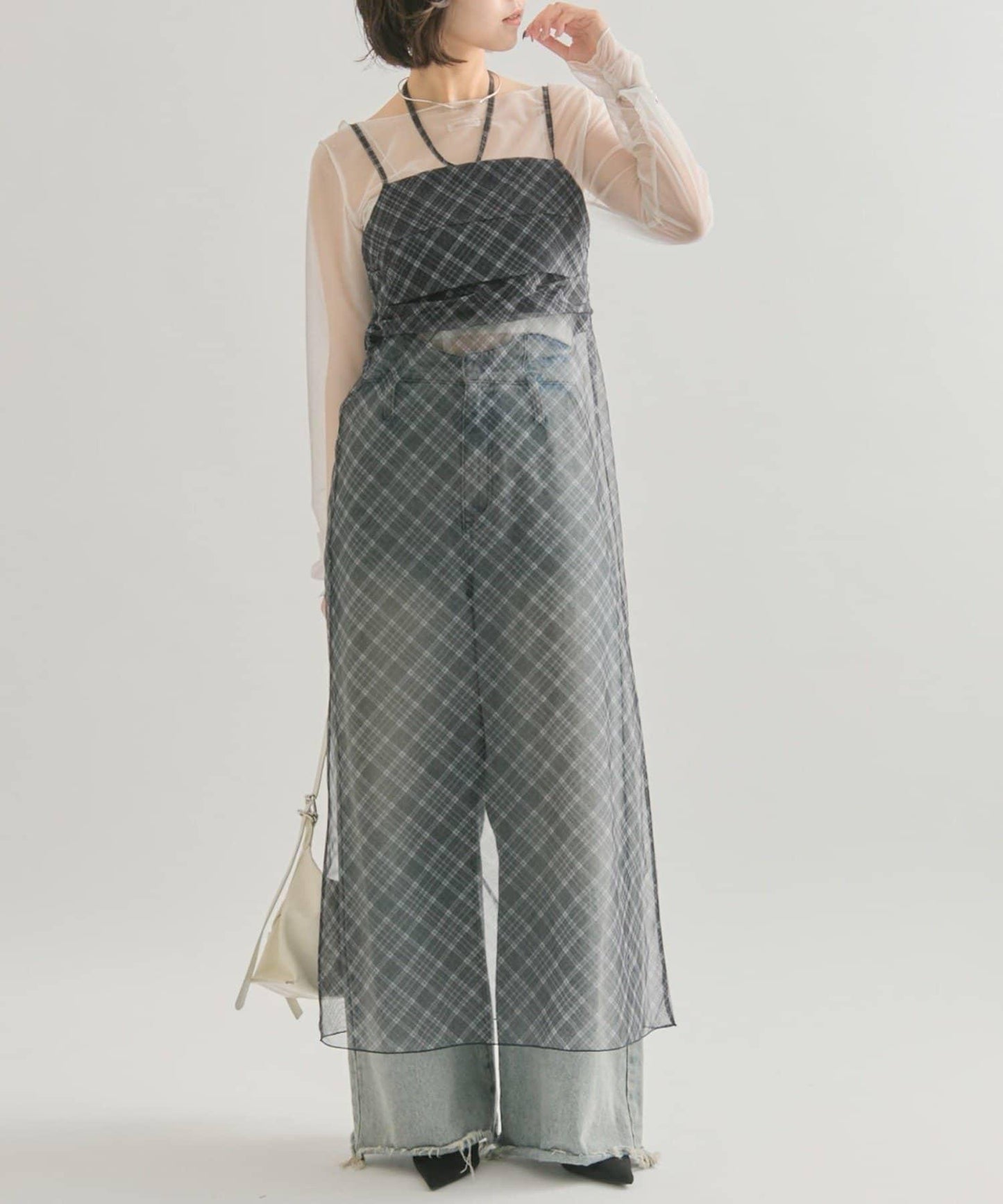 透視格紋吊帶連衣裙