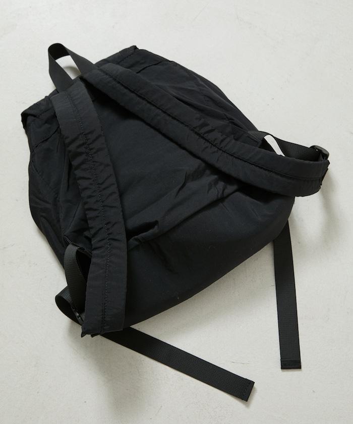 簡約刺繡尼龍雙肩包