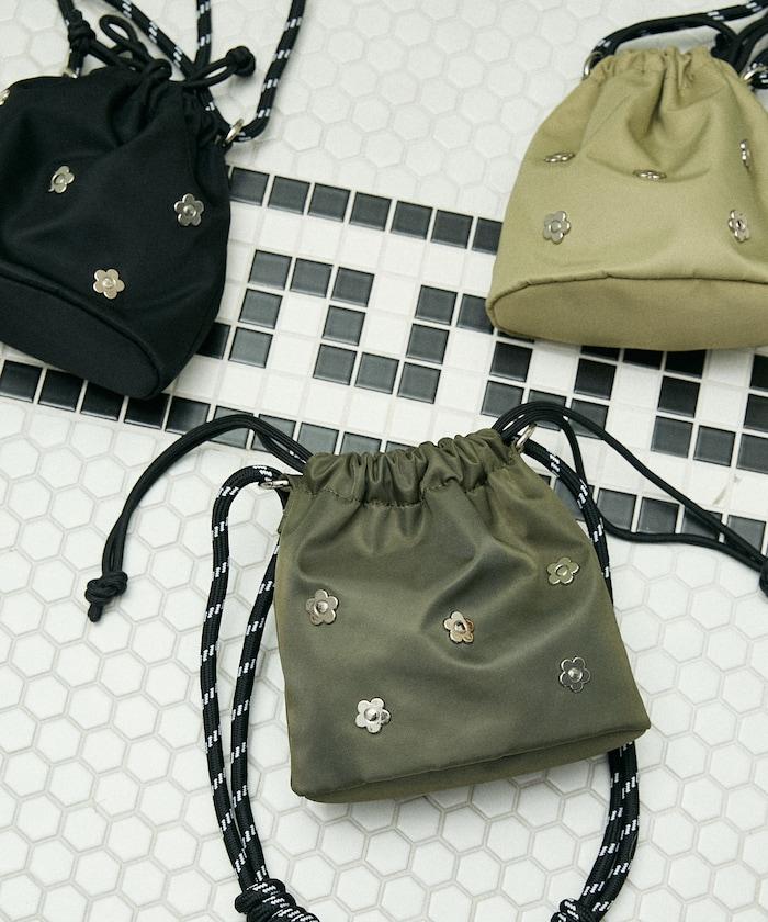 花卉鉚釘尼龍束口包