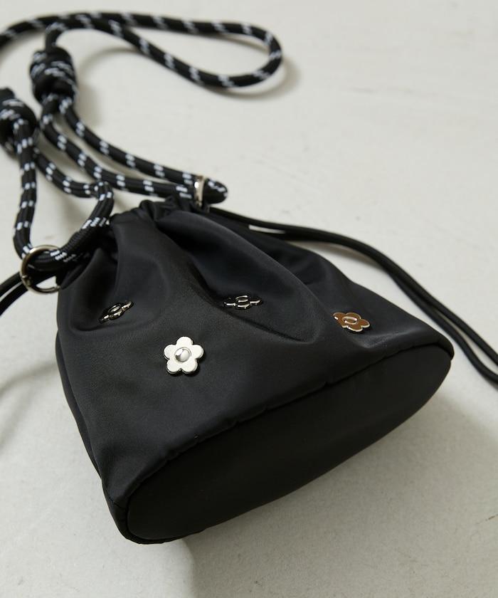 花卉鉚釘尼龍束口包