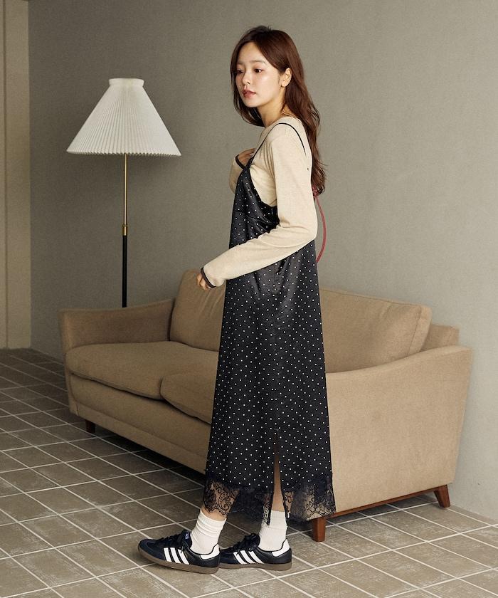 單點刺繡 下襬蕾絲 緞面吊帶連衣裙