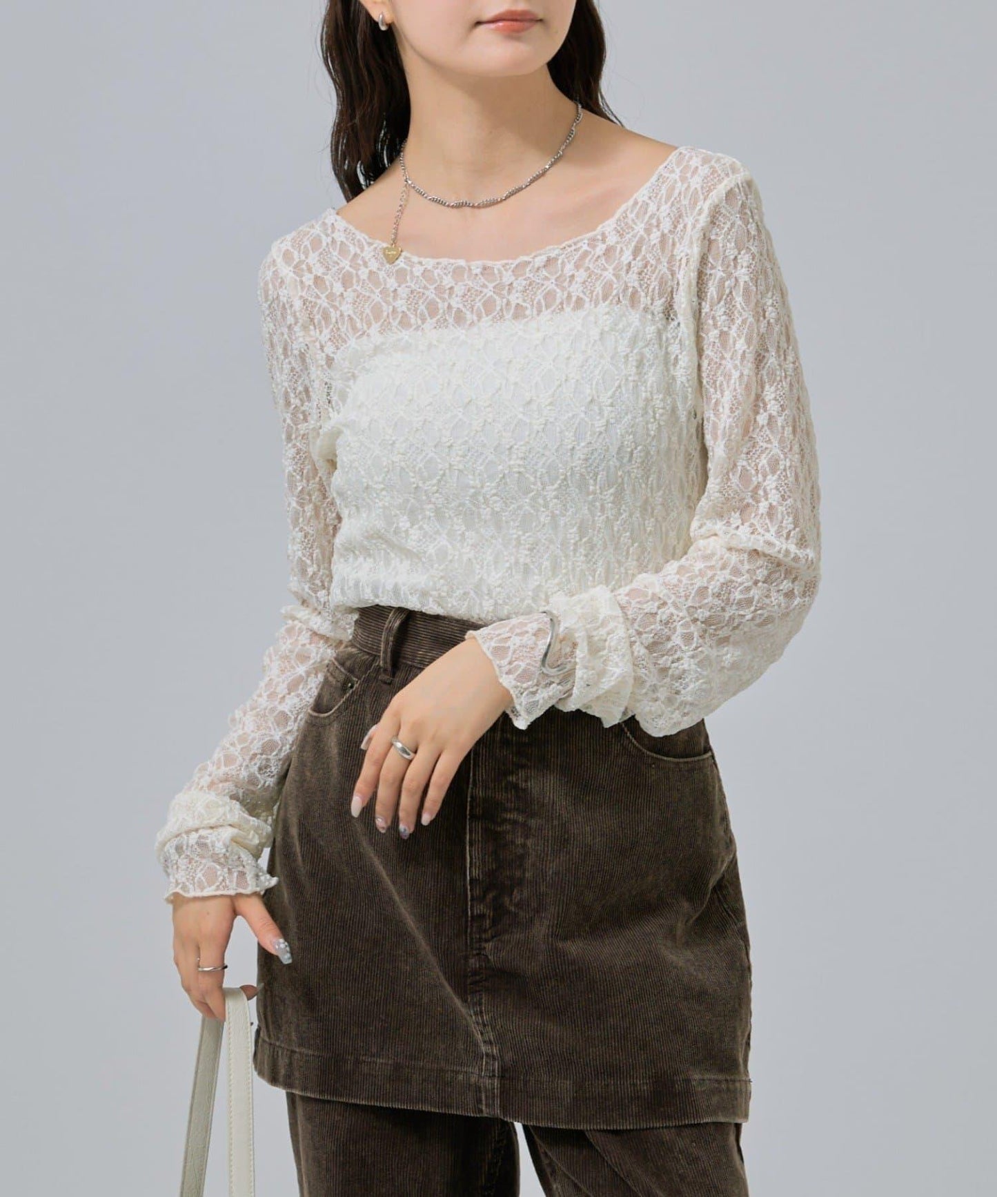 蕾絲套頭衫