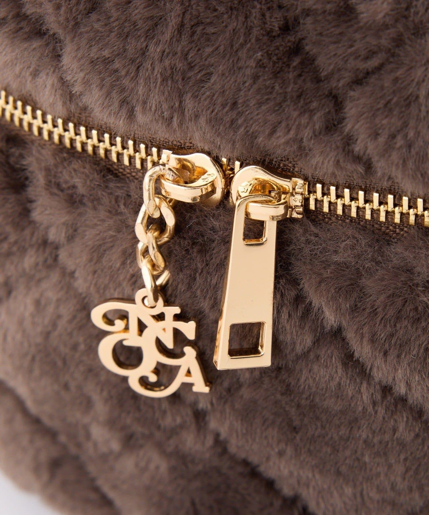 仿皮草絎縫化妝包