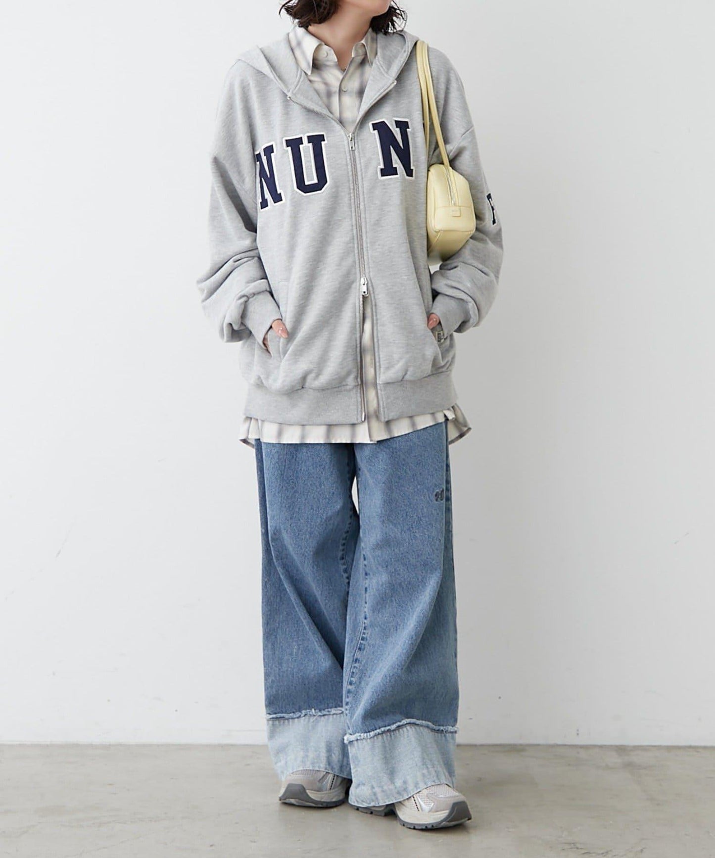 【NUNIFE】【可選2種長度】大字母印花連帽衛衣