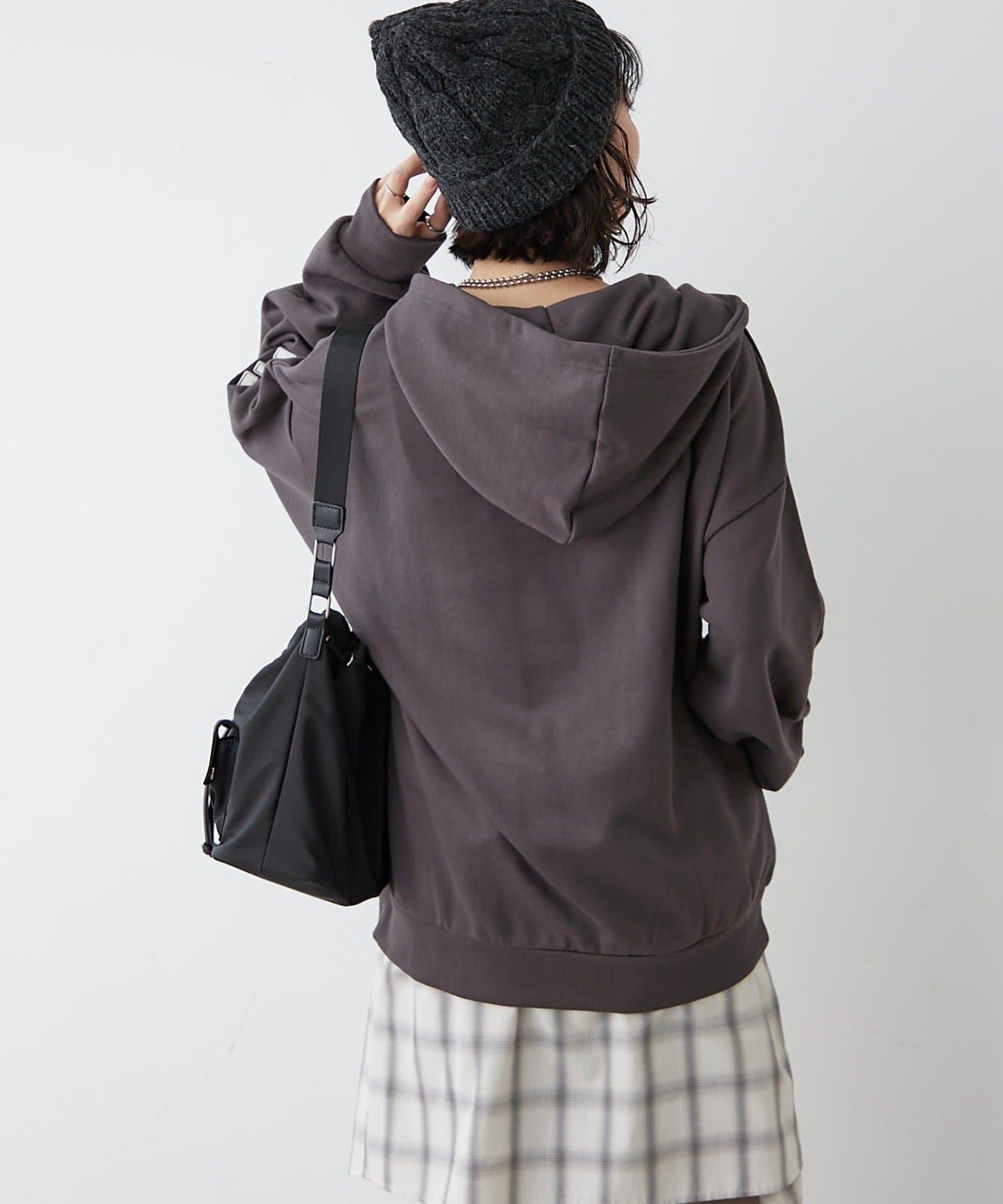 【NUNIFE】【可選2種長度】大字母印花連帽衛衣