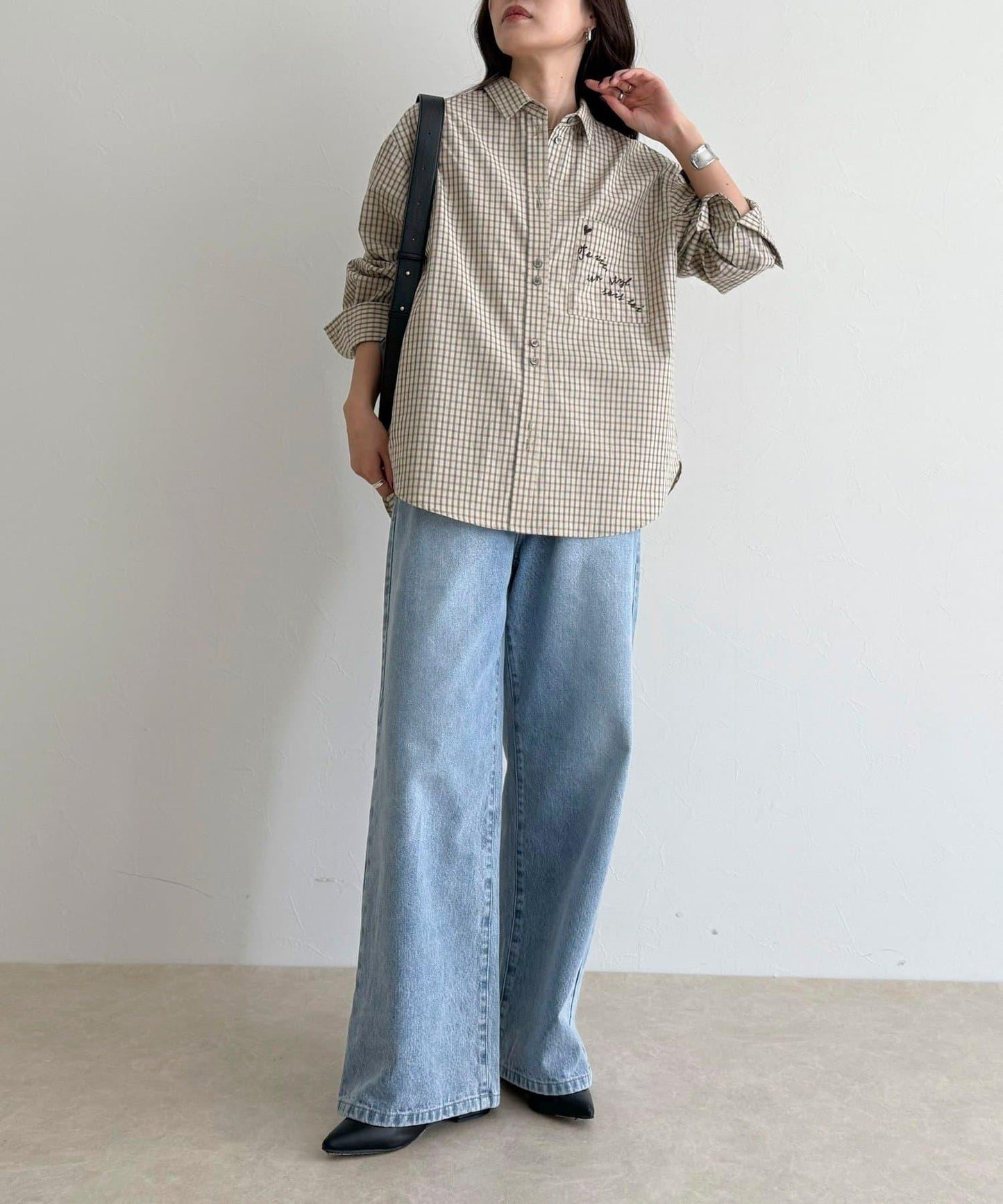格紋刺繡襯衫