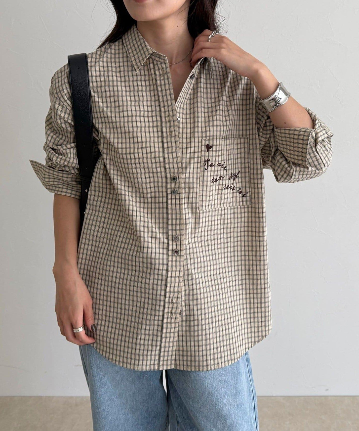 格紋刺繡襯衫