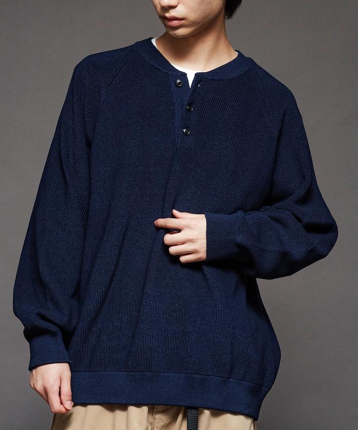 寬鬆版型 單面羅紋編織 亨利領 針織衫
