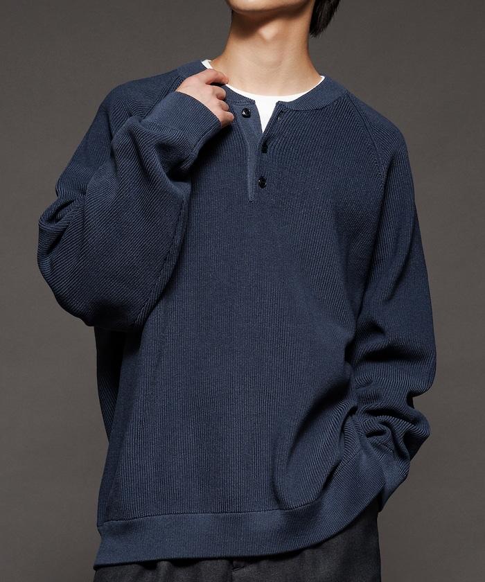 寬鬆版型 單面羅紋編織 亨利領 針織衫