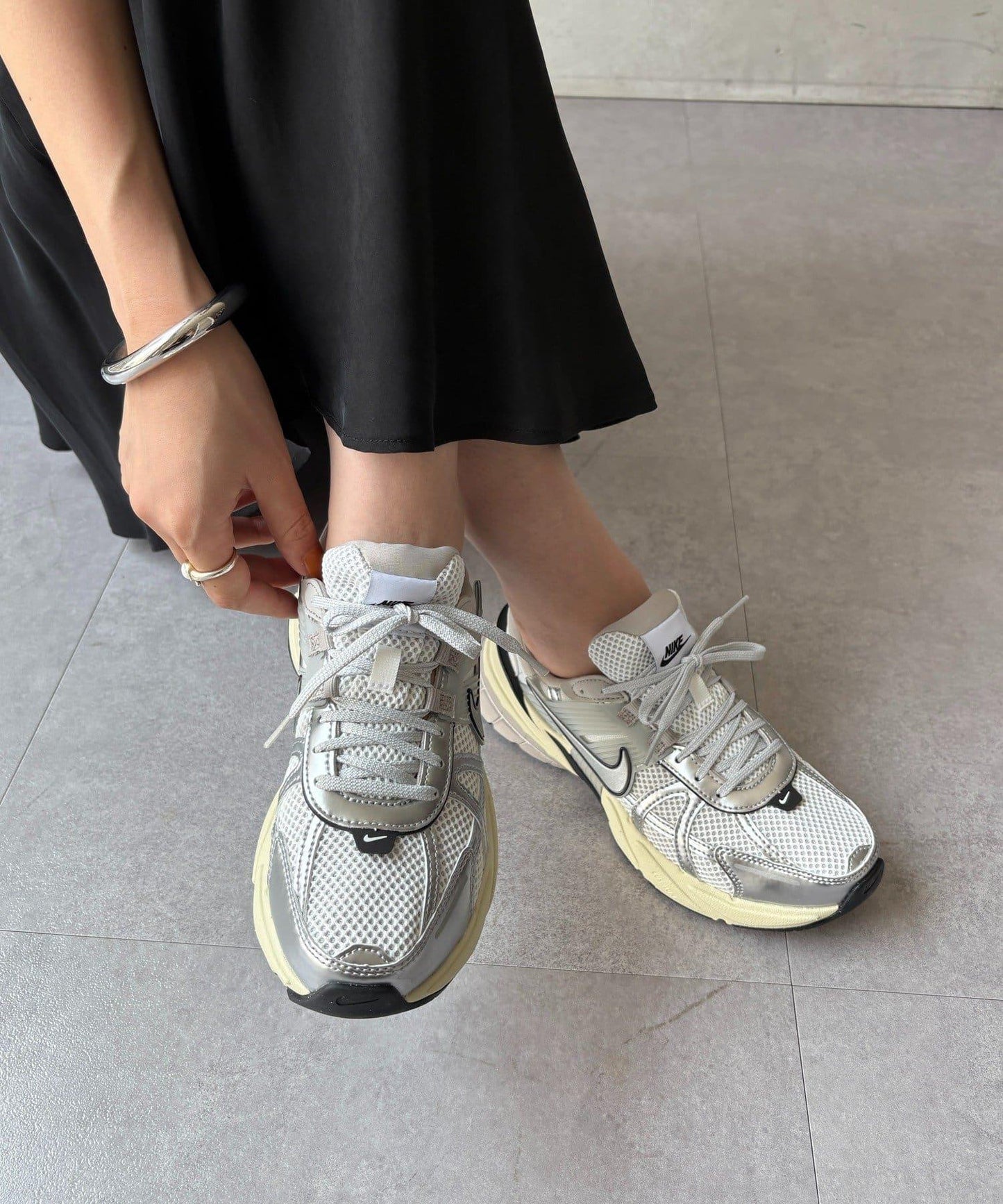 【NIKE/ナイキ】 女士V2K跑步鞋