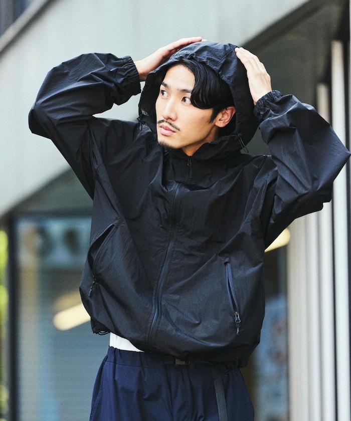 全氣候運動服 鈦加工尼龍連帽夾克