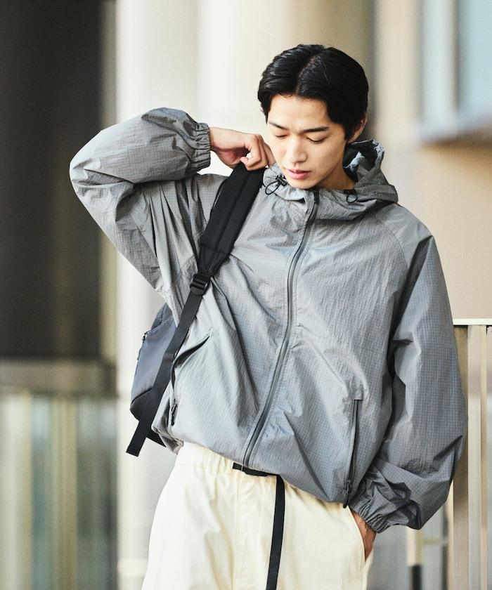 全氣候運動服 鈦加工尼龍連帽夾克