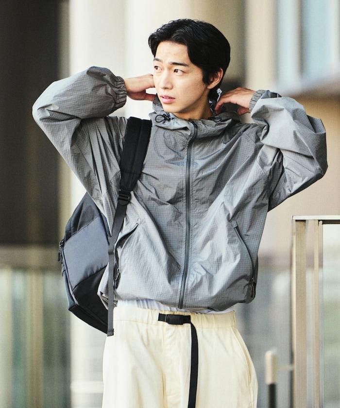 全氣候運動服 鈦加工尼龍連帽夾克