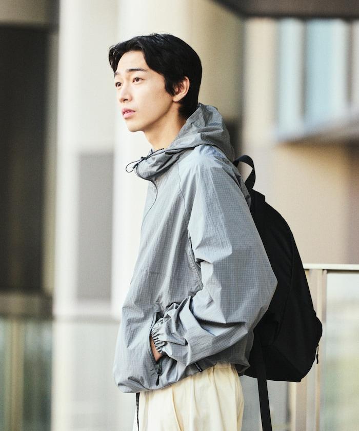 全氣候運動服 鈦加工尼龍連帽夾克