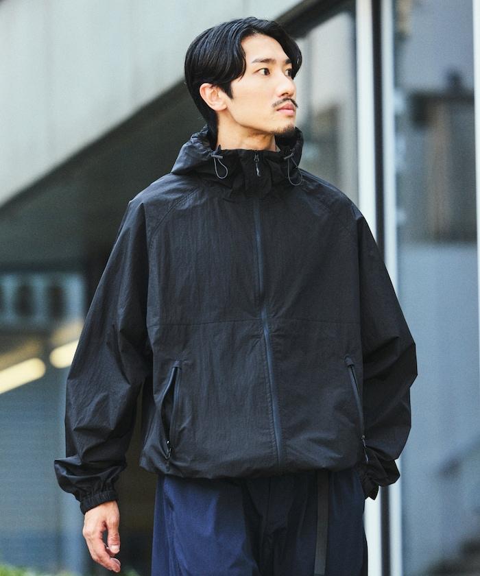 全氣候運動服 鈦加工尼龍連帽夾克
