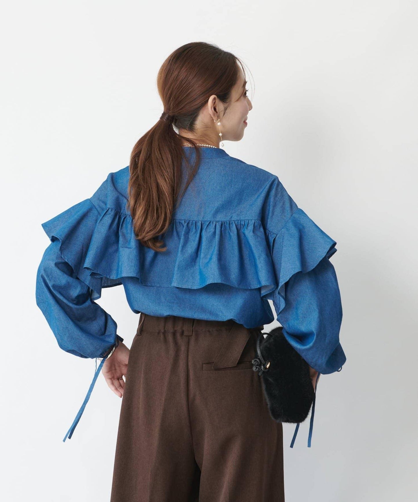 主打單品◎褶皺牛仔襯衫