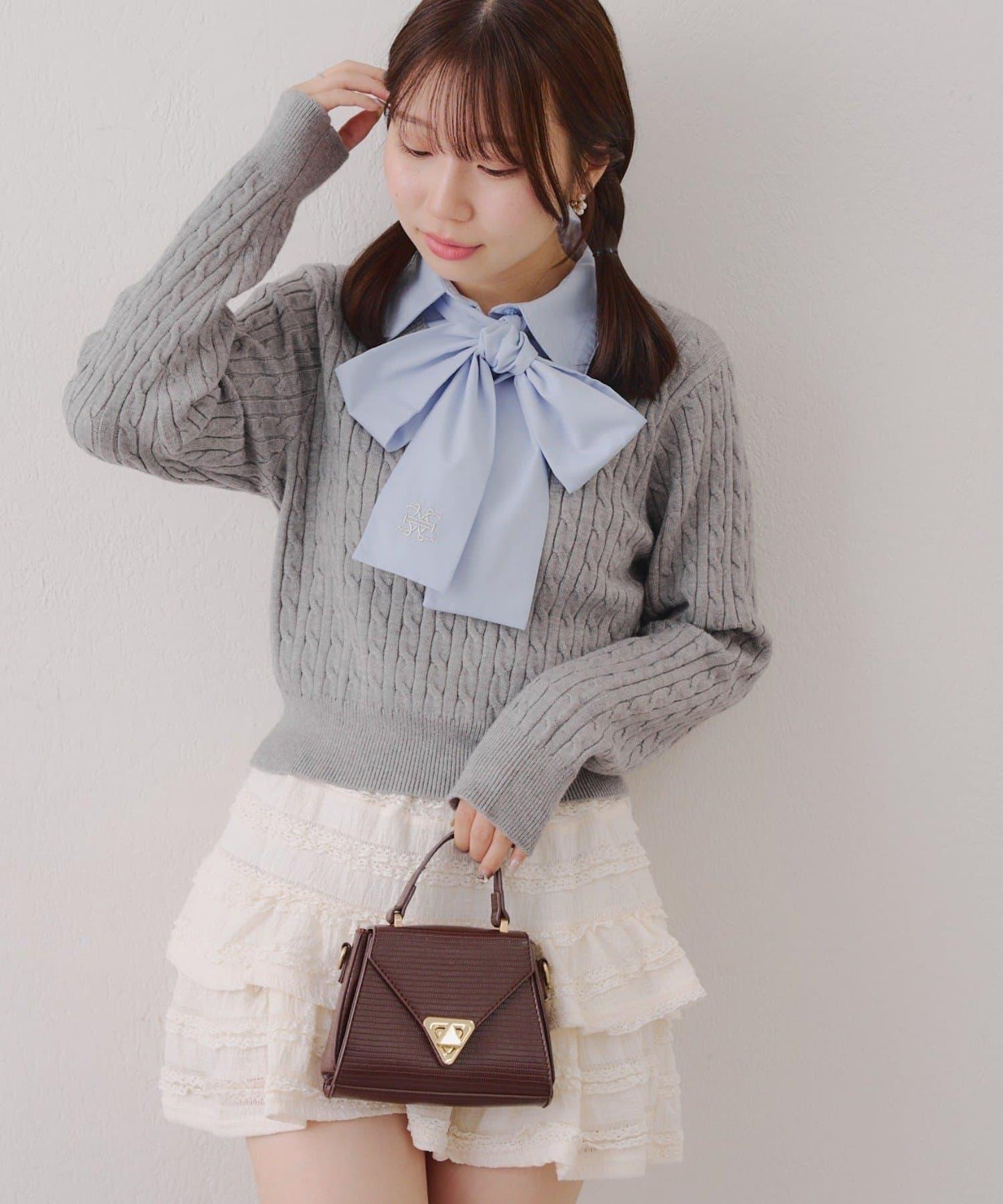 蝴蝶結領繫帶麻花針織套頭衫