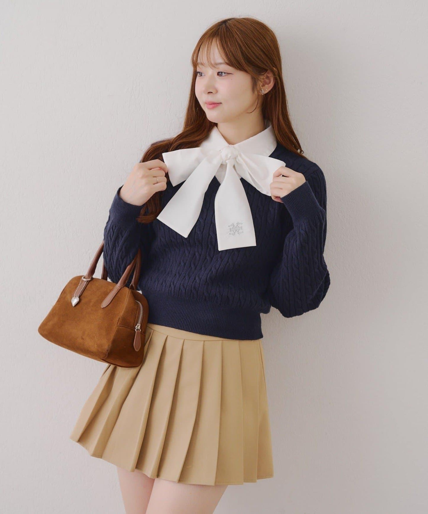 蝴蝶結領繫帶麻花針織套頭衫