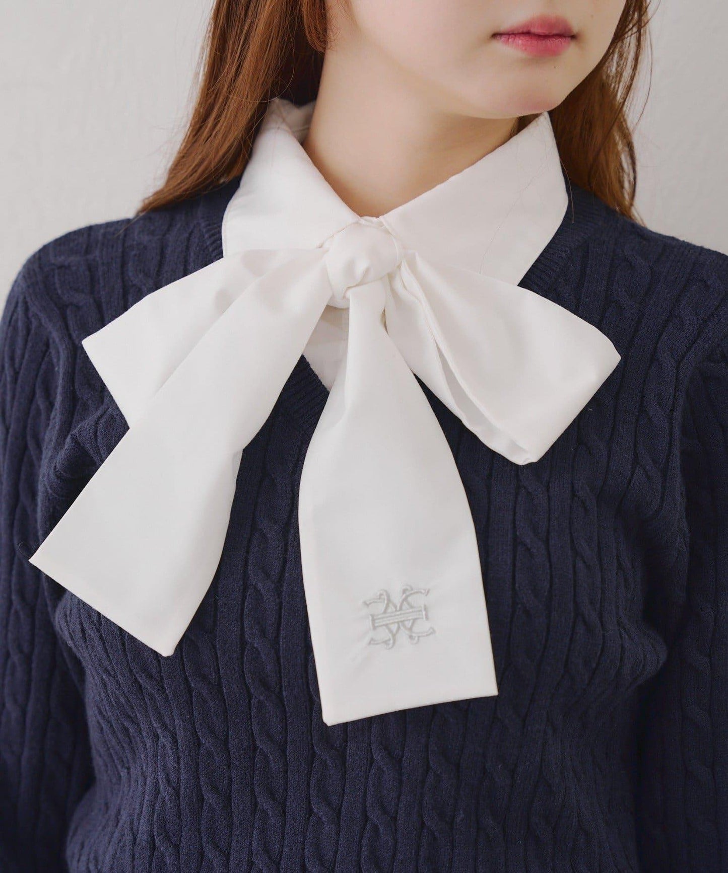 蝴蝶結領繫帶麻花針織套頭衫