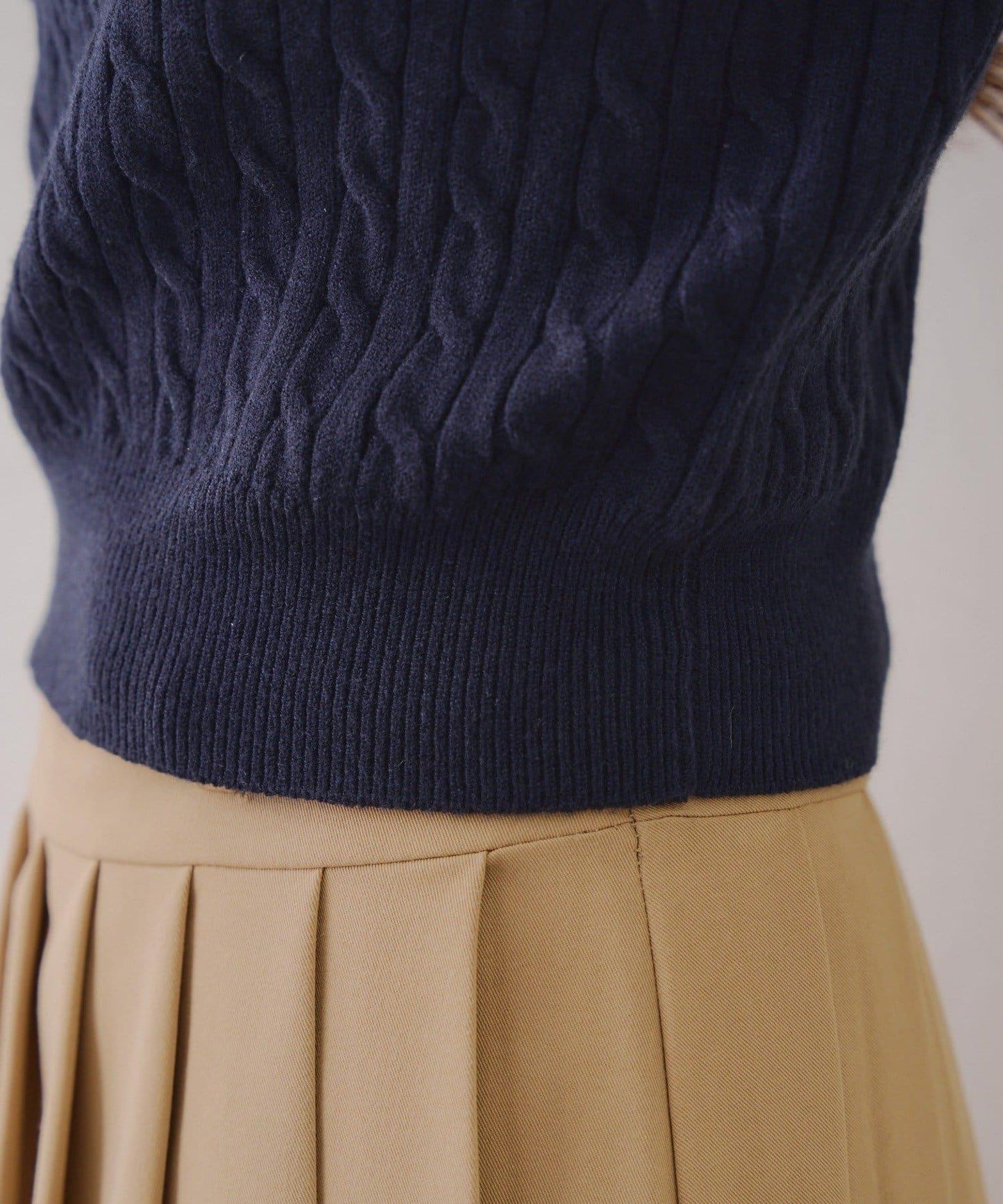 蝴蝶結領繫帶麻花針織套頭衫