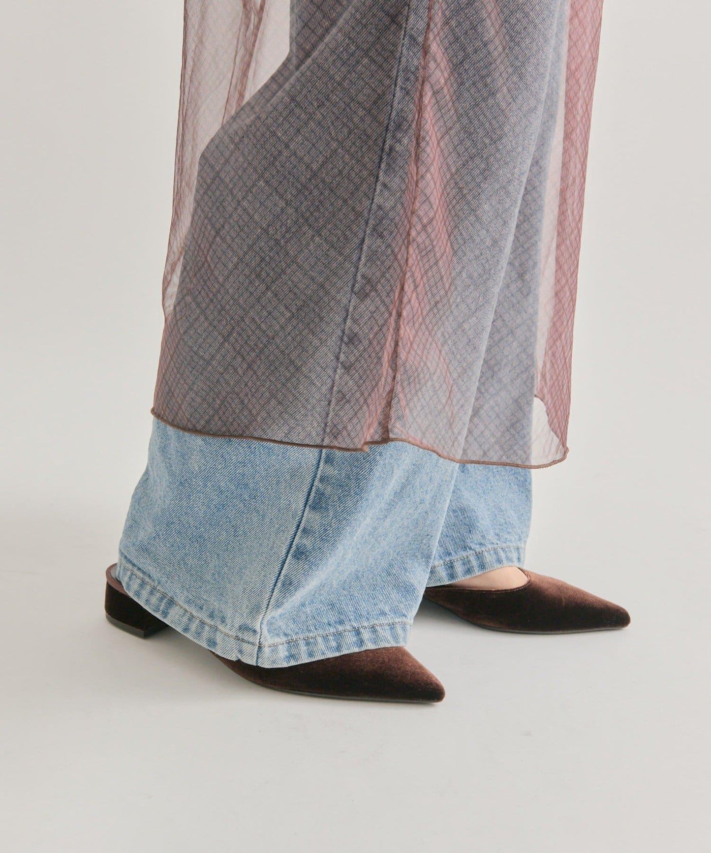 尖頭天鵝絨高跟鞋