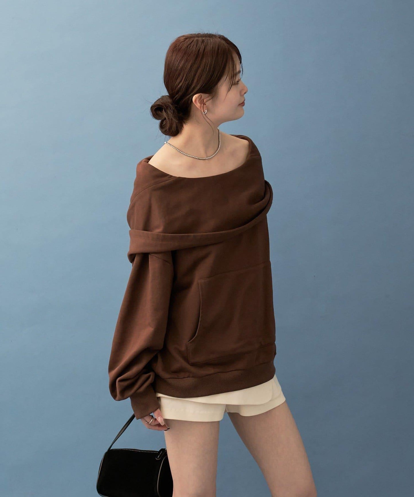 連帽一字肩衛衣