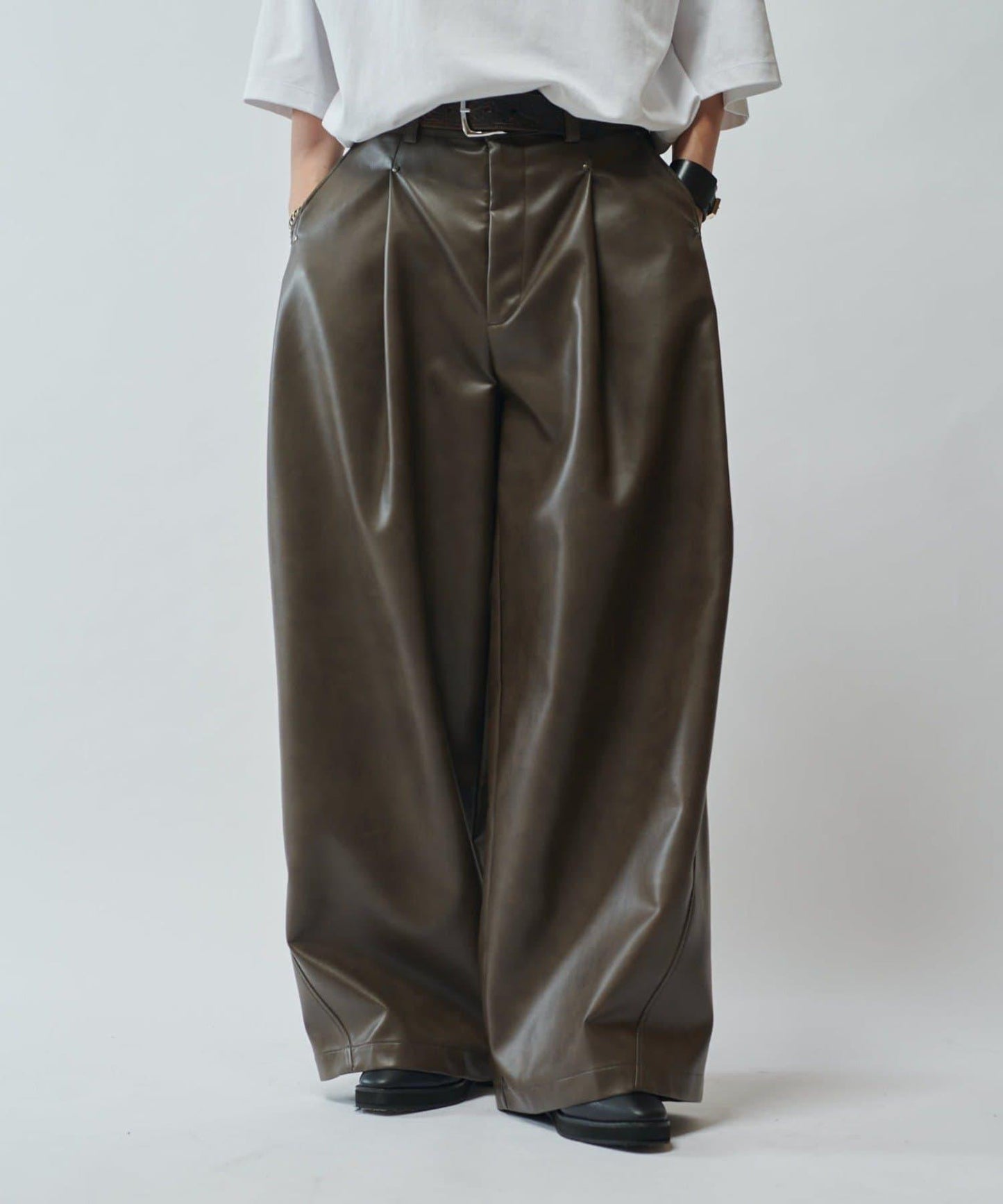【SURJENT】 合成皮寬鬆直筒褲