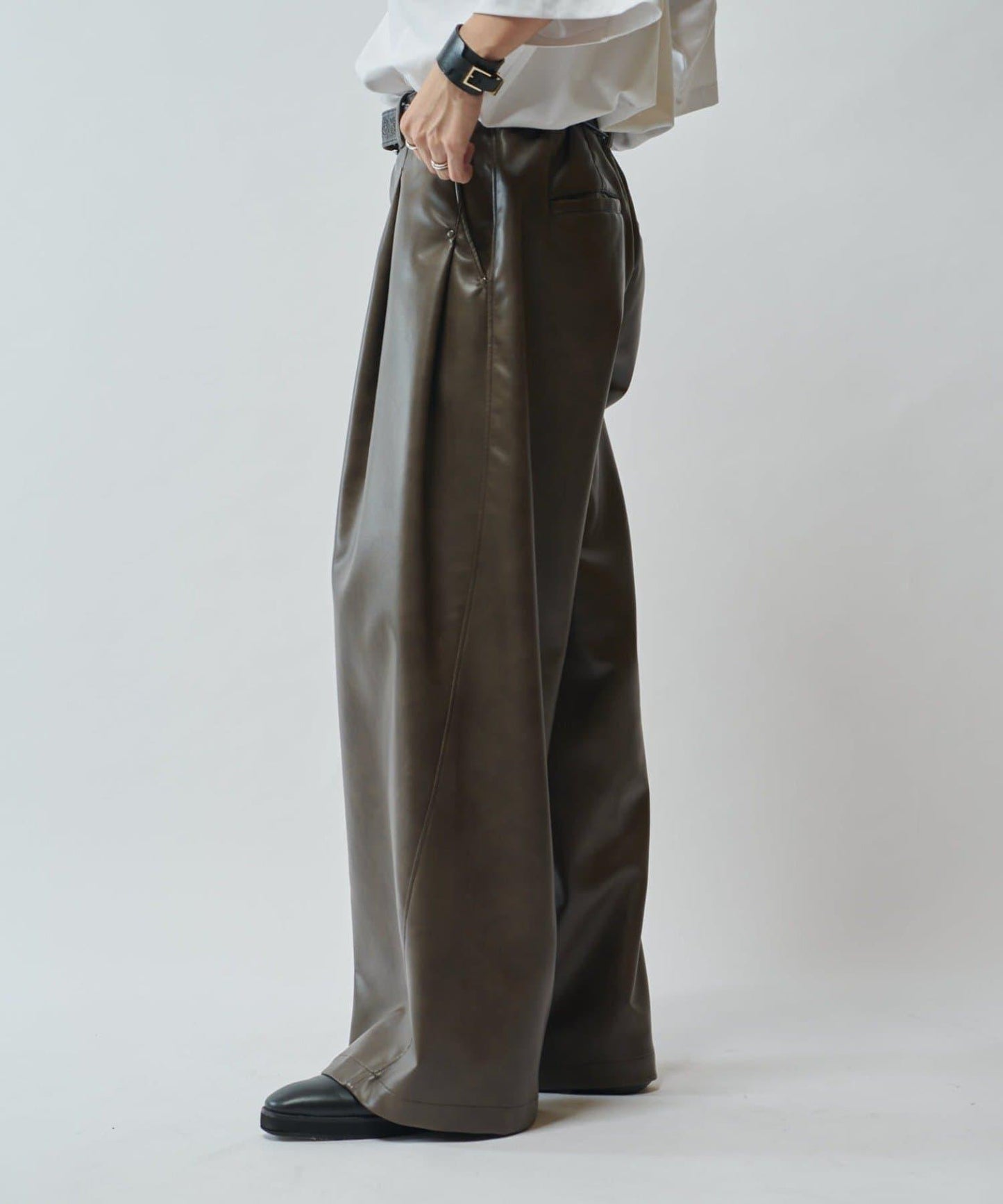 【SURJENT】 合成皮寬鬆直筒褲