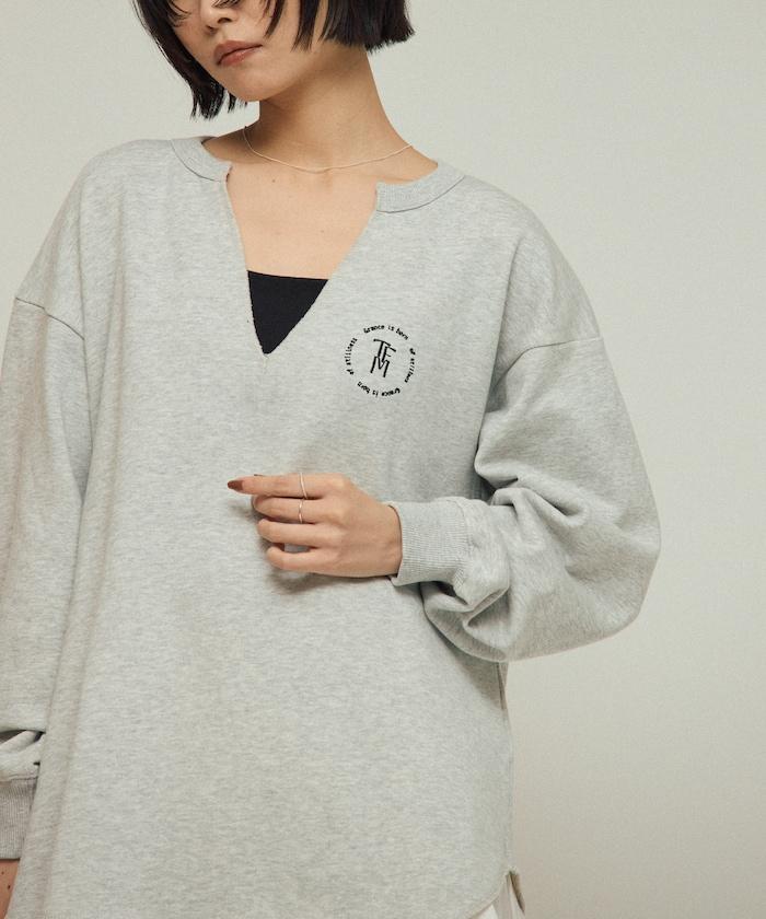 有機棉V領刺繡衛衣 / 寬鬆版型 / 毛圈衛衣